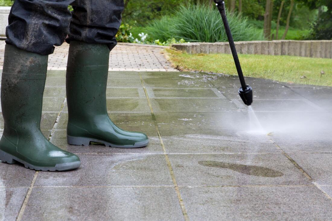Pressure Washing in North Bay